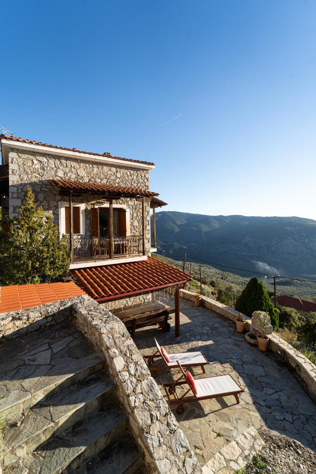 Rock Dandy Deluxe Chalet In Arachova - Delphi, Sauna, Prv Parking, Amazing View Buitenkant foto