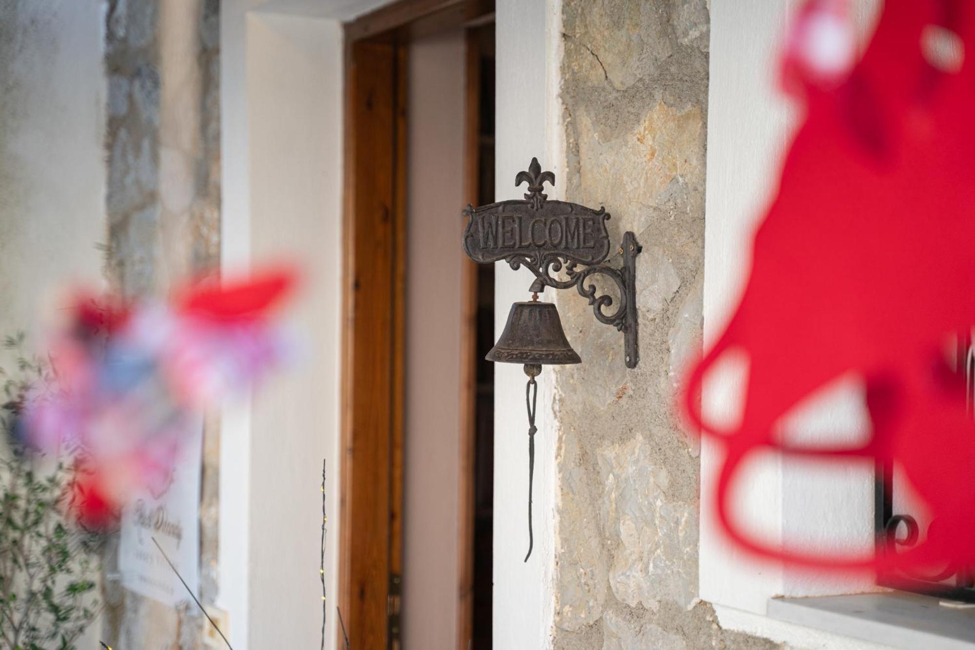 Rock Dandy Deluxe Chalet In Arachova - Delphi, Sauna, Prv Parking, Amazing View Buitenkant foto